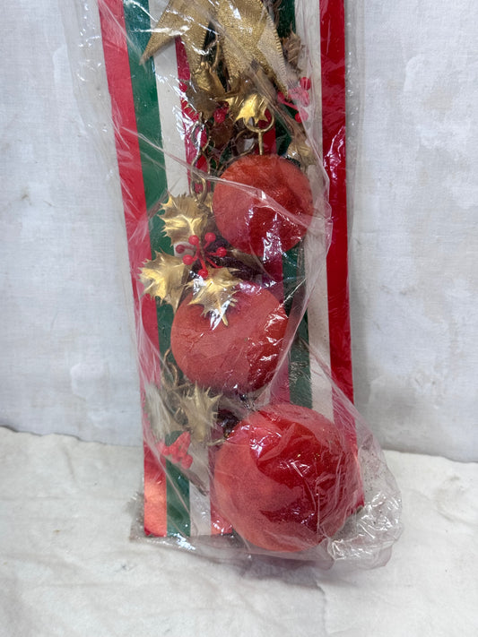 Santa Land Christmas Door HangerNOS Vtg #1737