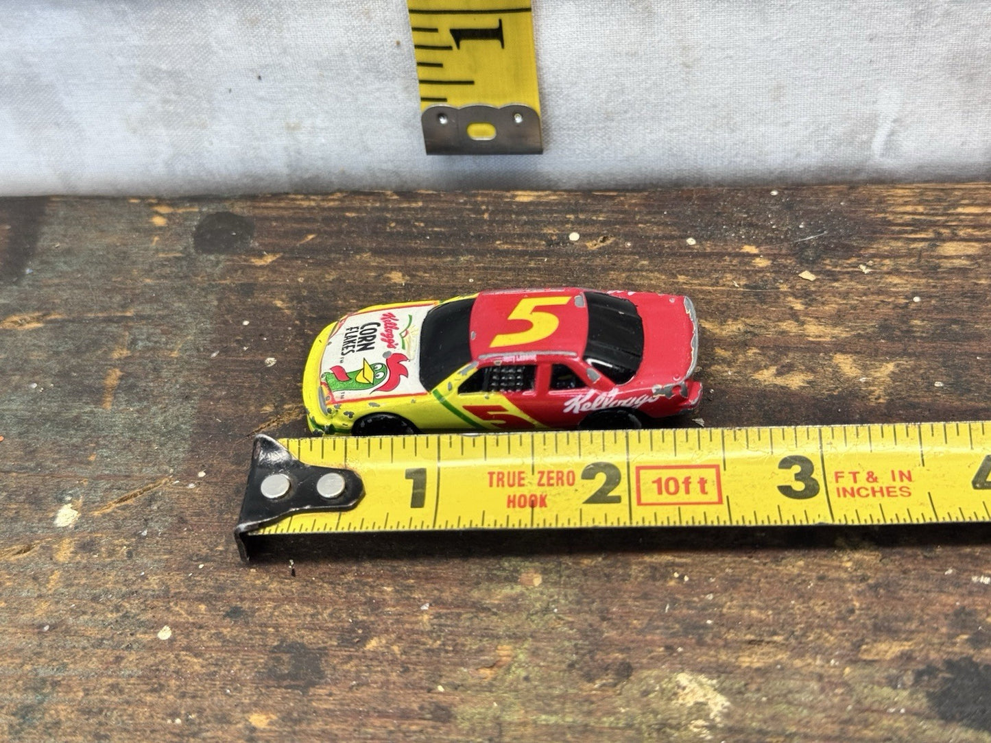 1995 Kelloggs NASCAR Racing Terry Labonte # 5 Collectible Mini Car #1353