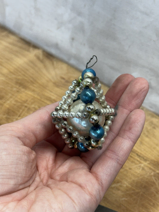 Victorian Glass Bead Ornament #1578