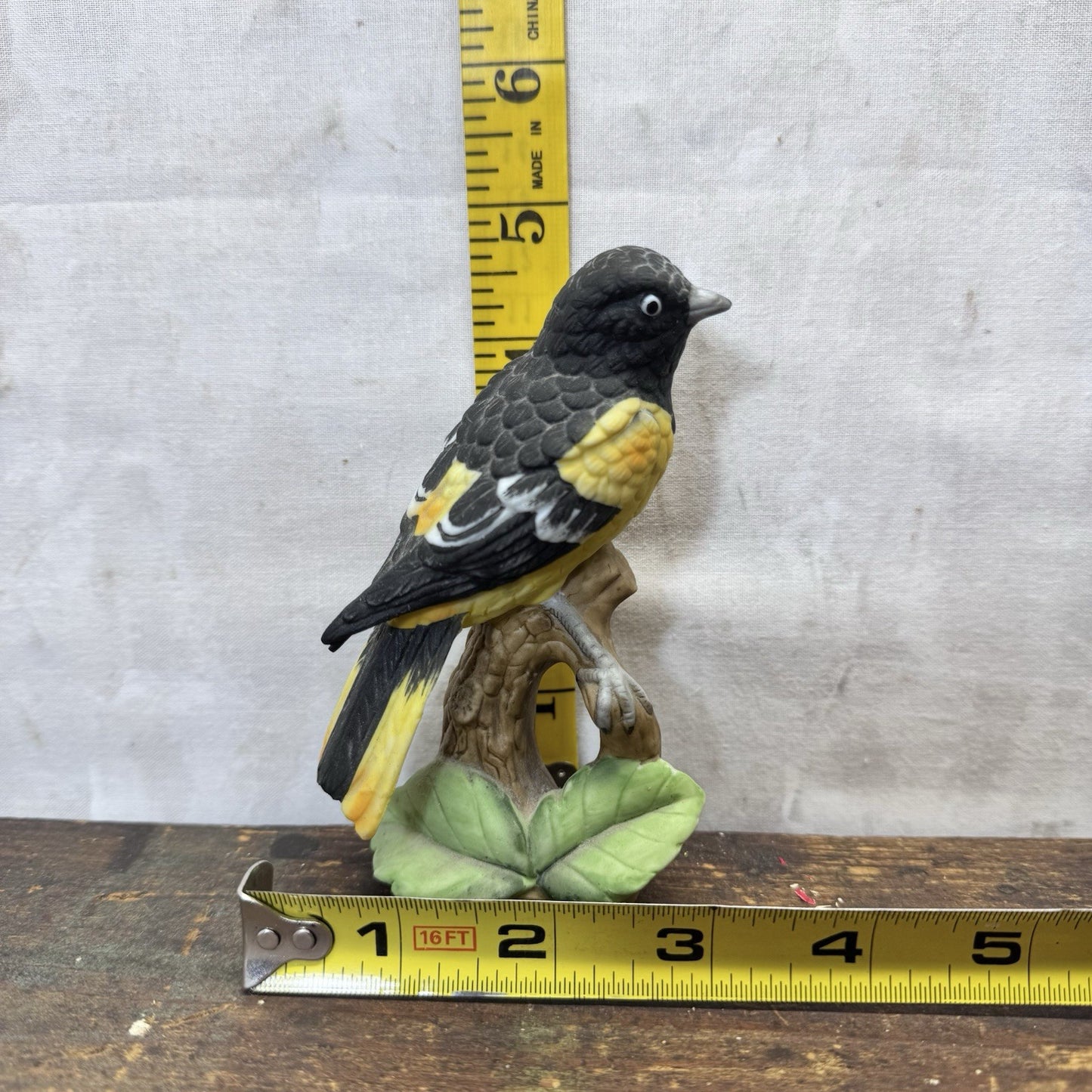 Lefton Porcelain Oriole Bird Figurine Japan Vintage
