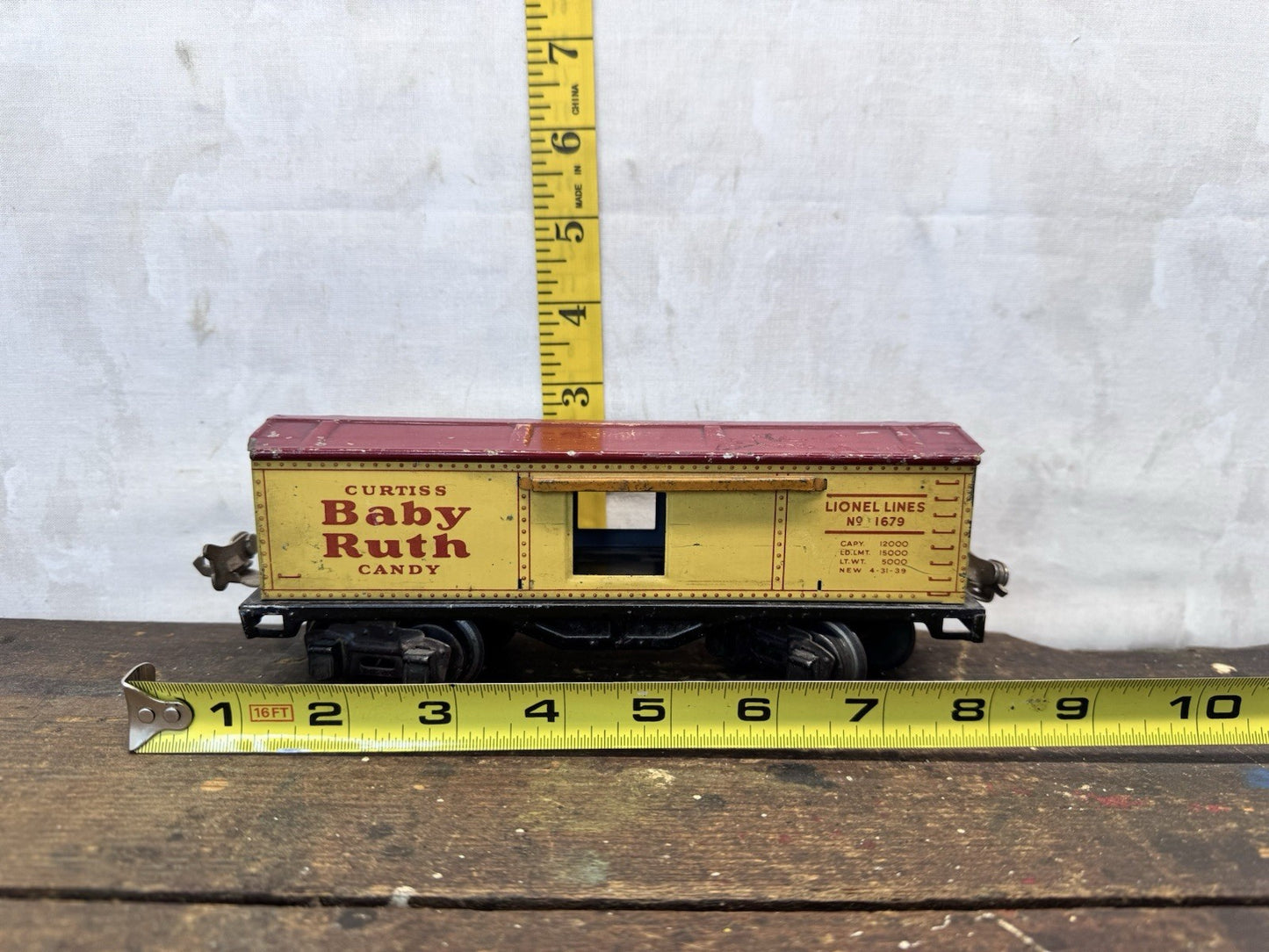 Lionel Lines #1679 Curtiss Baby Ruth Candy Yellow Train Box Car #S-1602