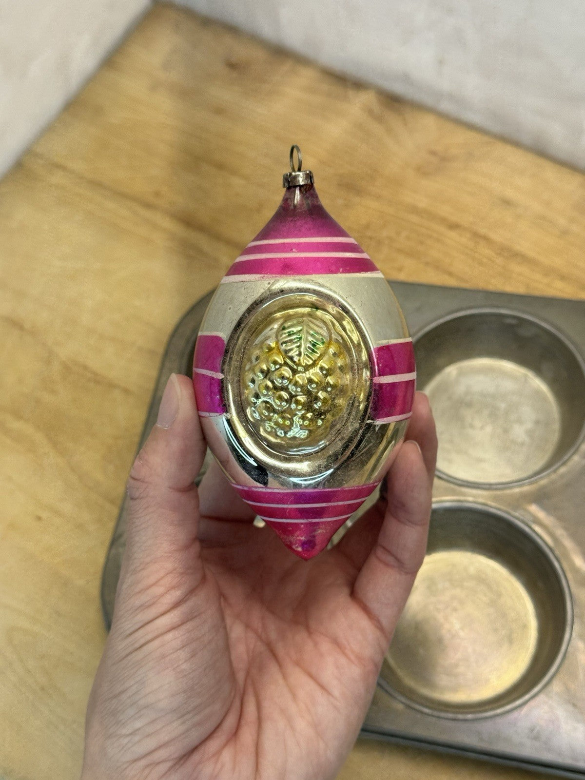Tear Drop Vtg Christmas Ornament #1570