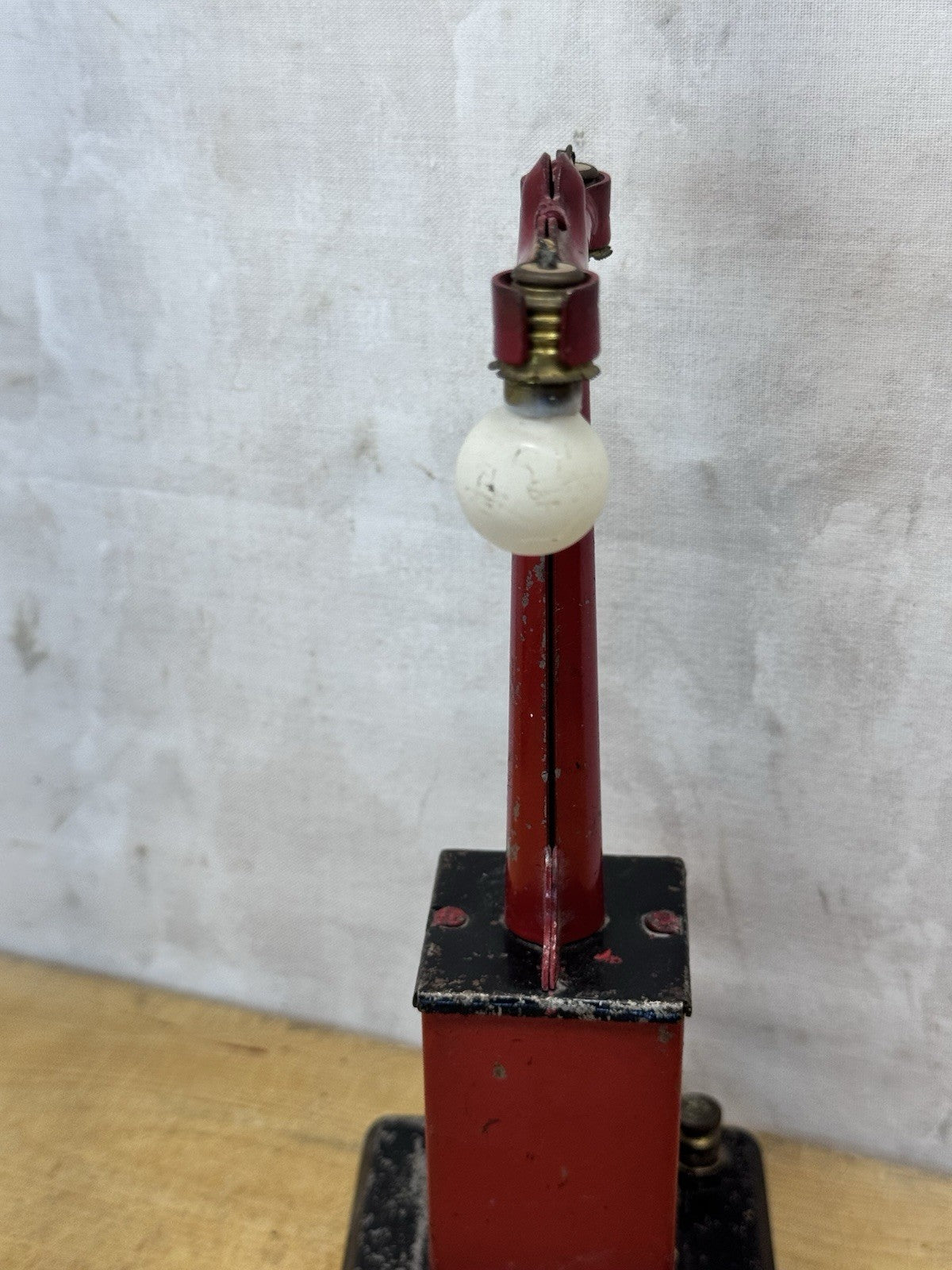 Marx No.408 Electric Railroad Lamp Post Vintage #S-1608