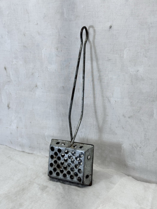 Metal Vintage Soap Saver