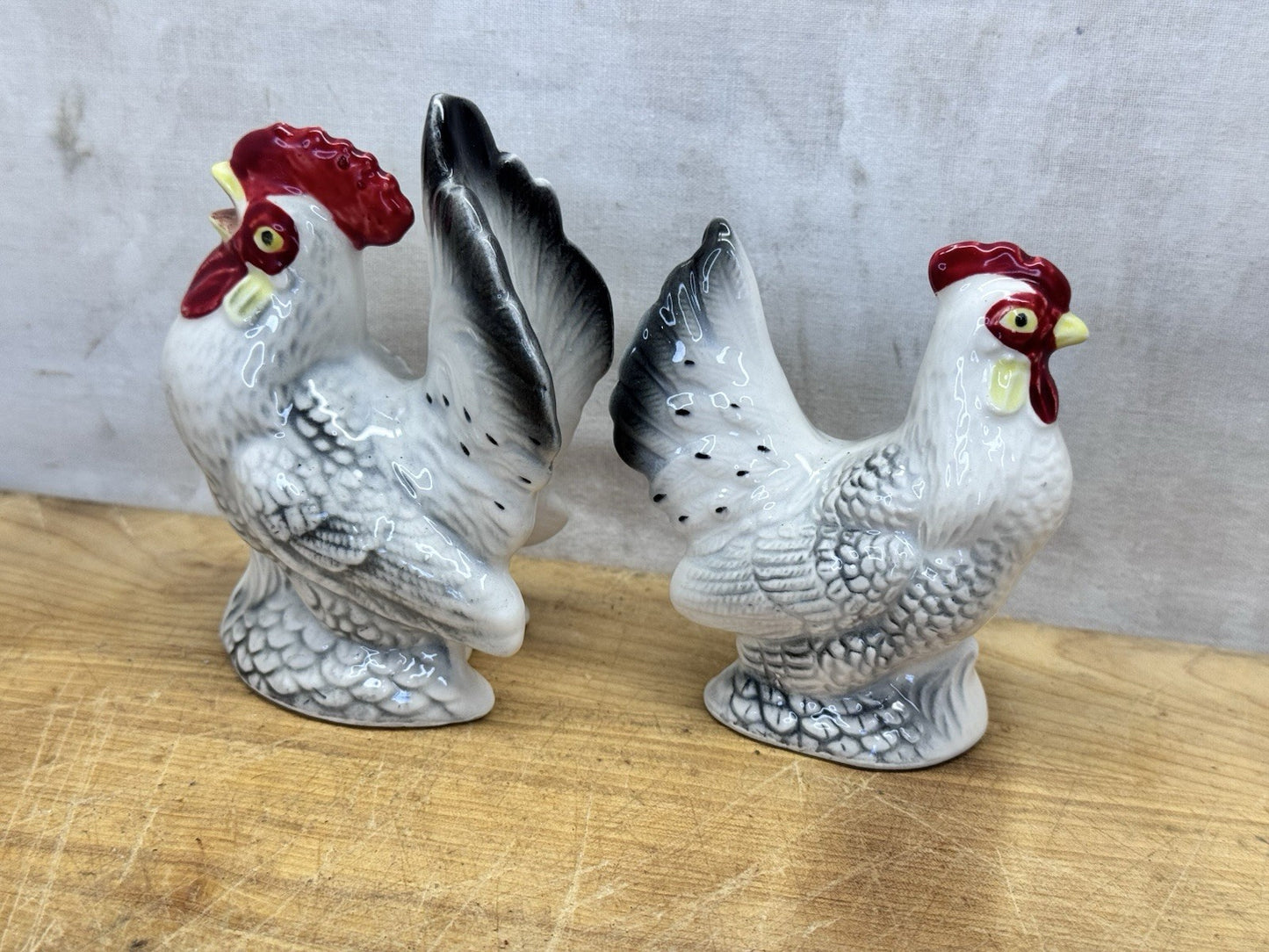 Rooster Hen Salt & Pepper Shakers Japan Vtg #1403