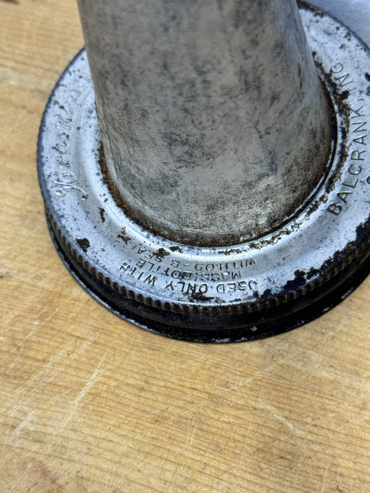 Metal Oil Dispenser Top Spout W/cap #1323