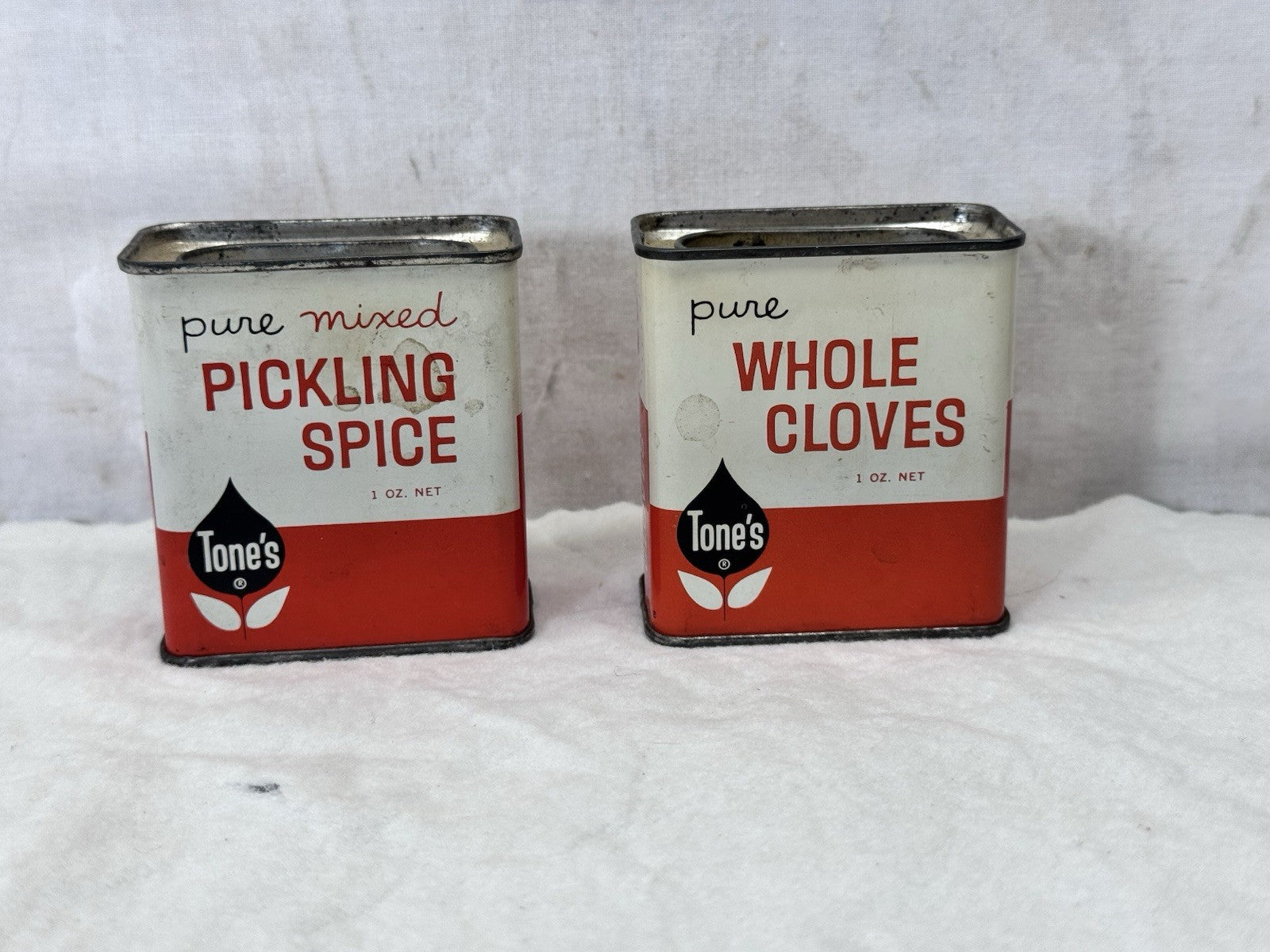Tones Vintage Pickling Spice & Whole Cloves Spice Tins #s-1922