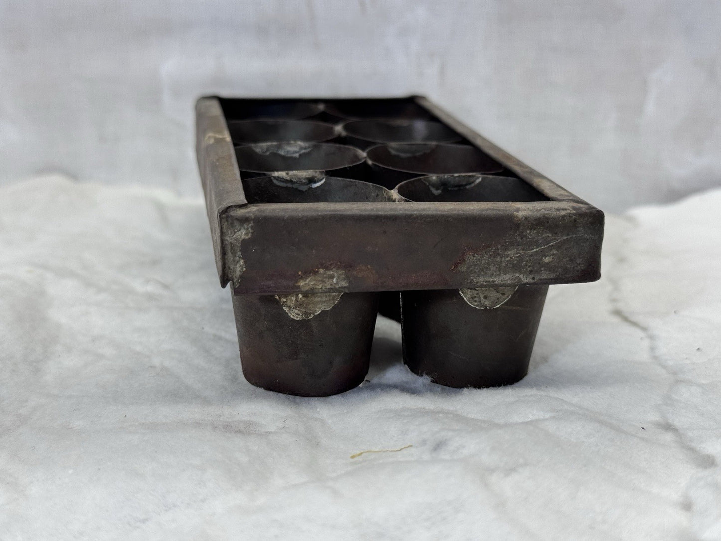 Unknown Antique tin  Mold #S-1764
