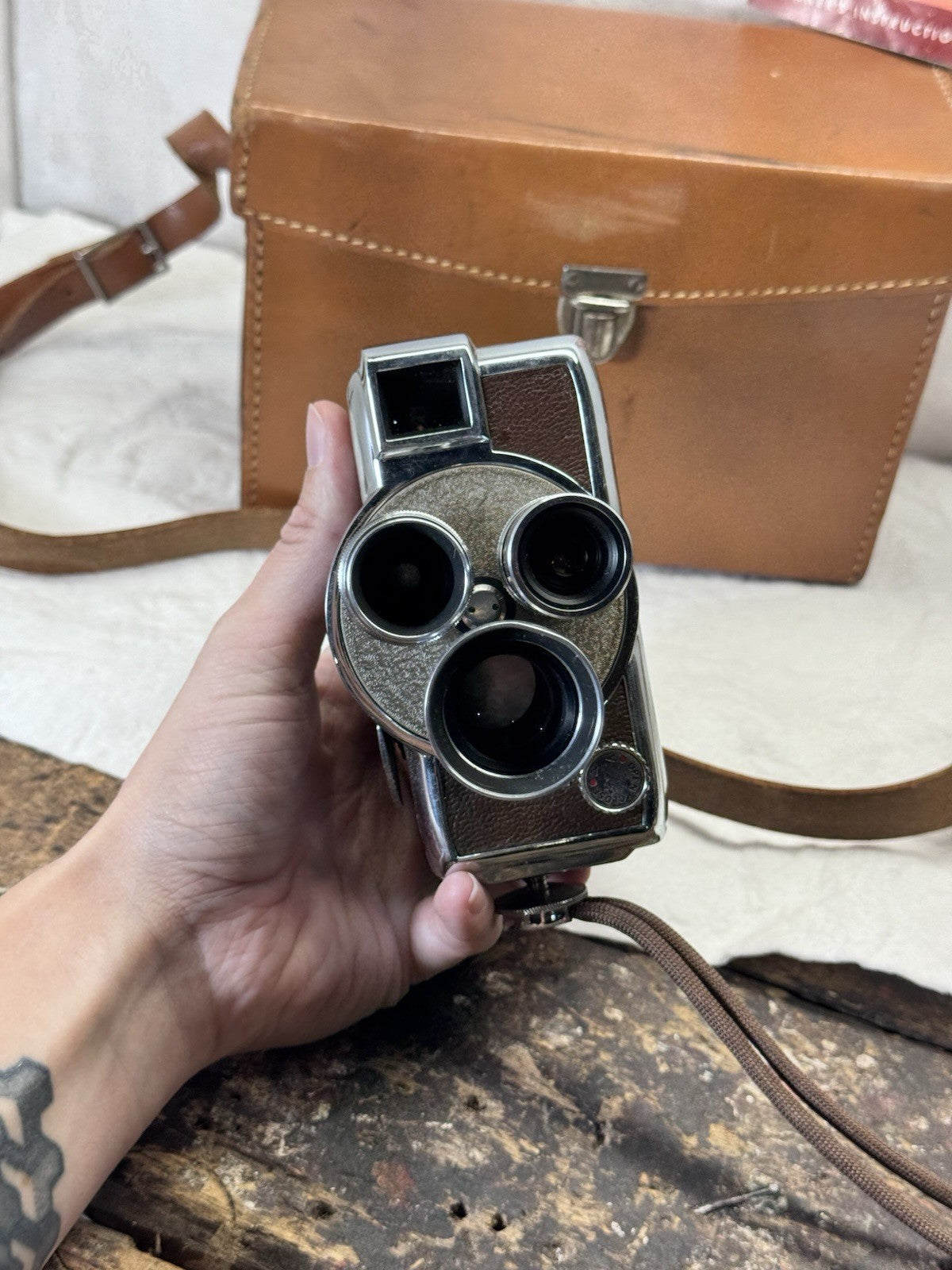 Revere 8 model 44 Movie Camera With Bag Vintage