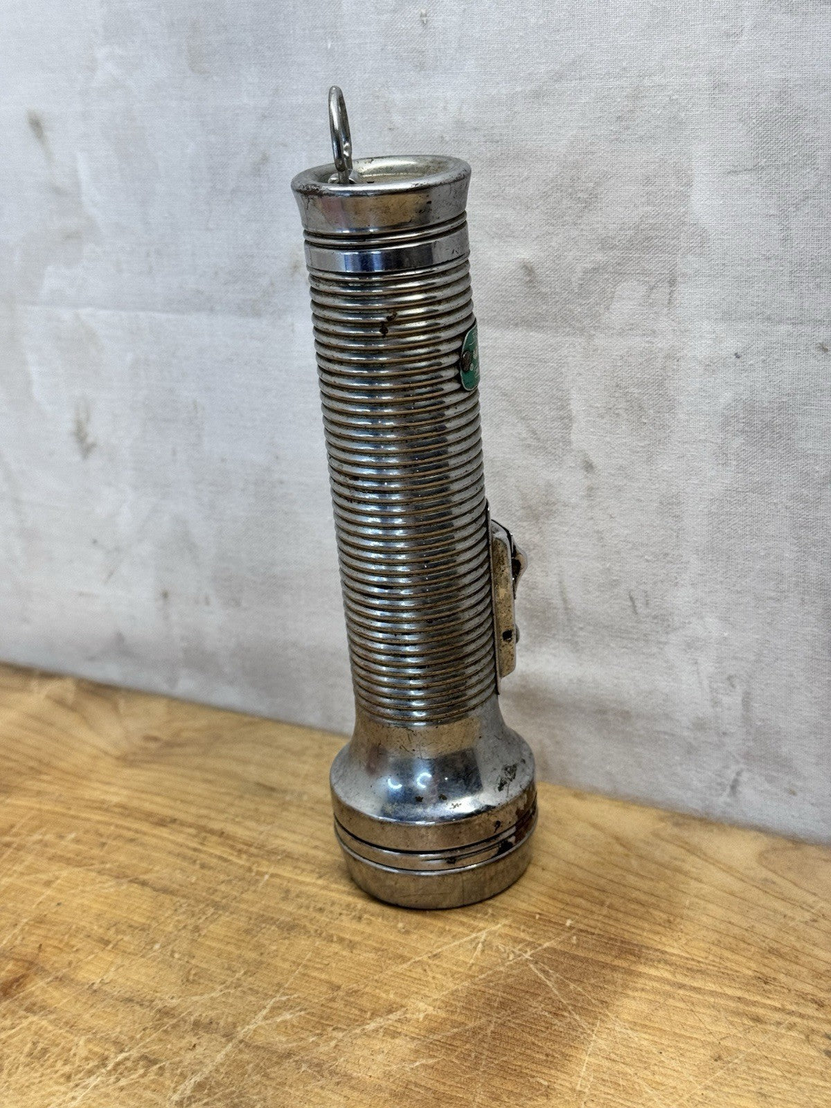 Sportsman Rayovac Vintage Flashlight #S-1558