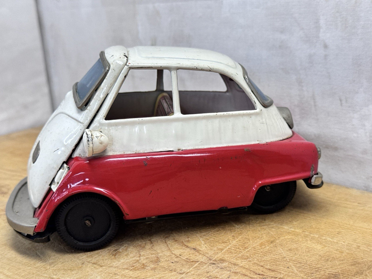 Vintage Bandai BMW Isetta Tin Friction Car Red & White Missing Mirror #1130