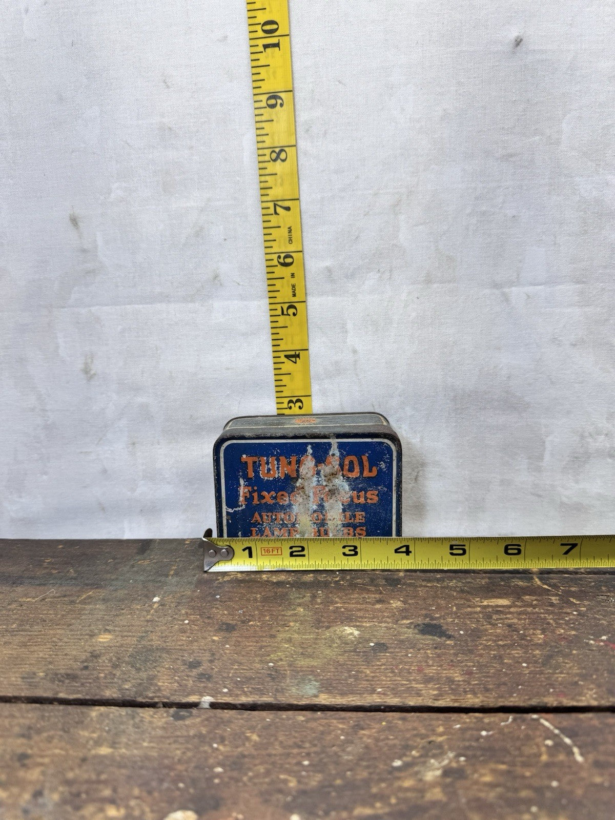 Tung-Sol Fixed Focus Automobile Lamp bulbs Metal Vintage Tin