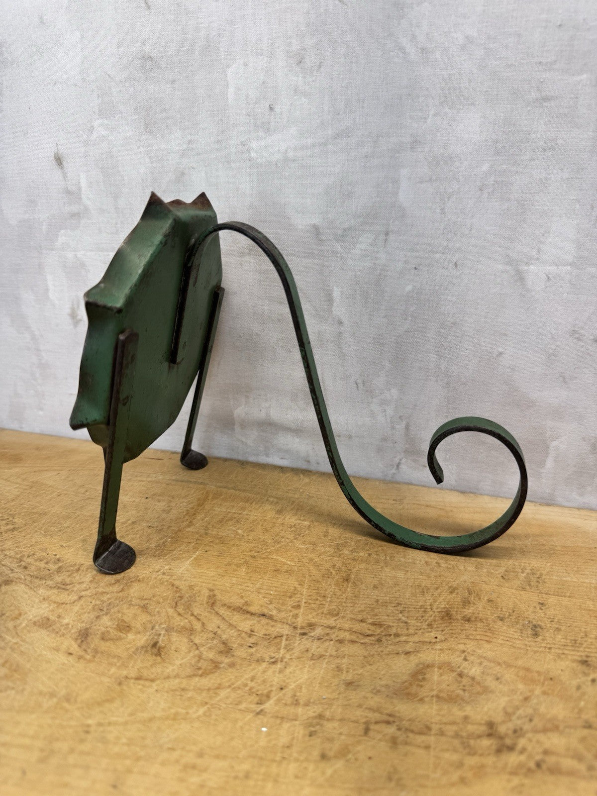Vintage Ledge Plant Hanger Green #S-1702