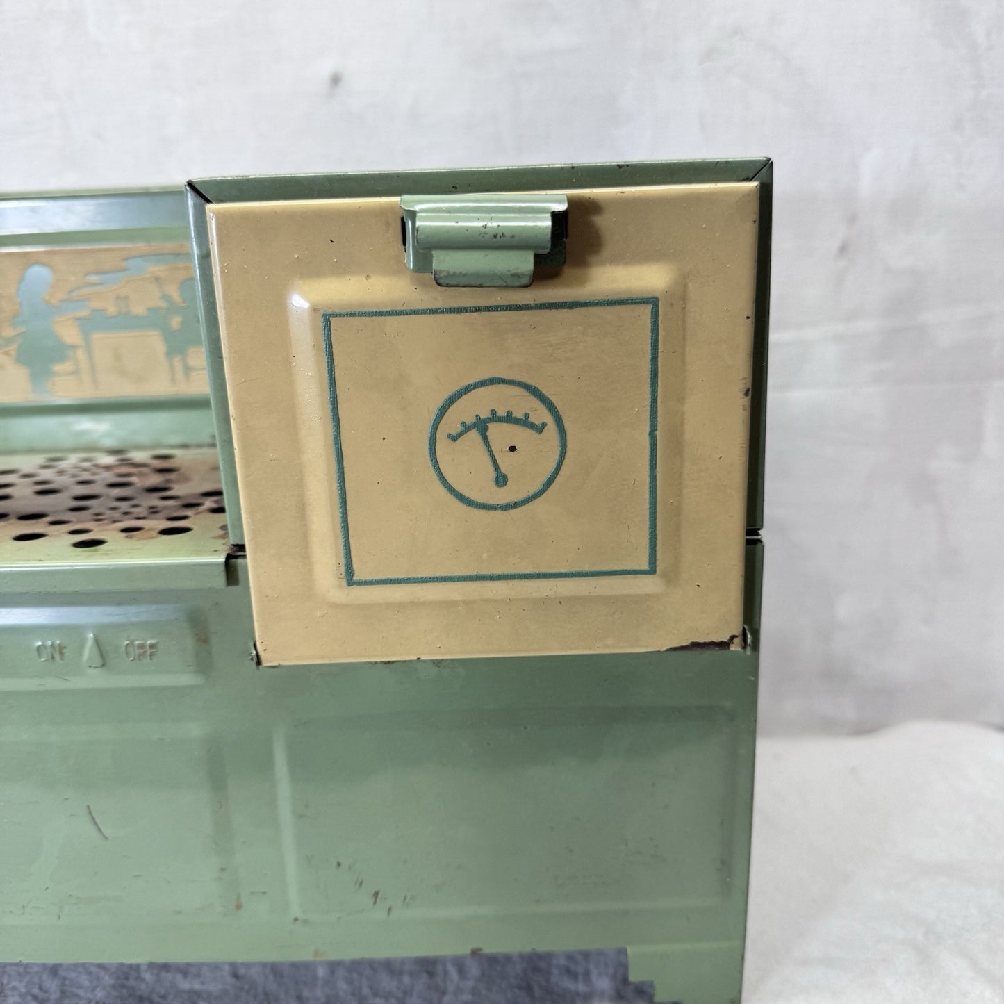 Child’s Metal Green Toy Electric Stove Vintage
