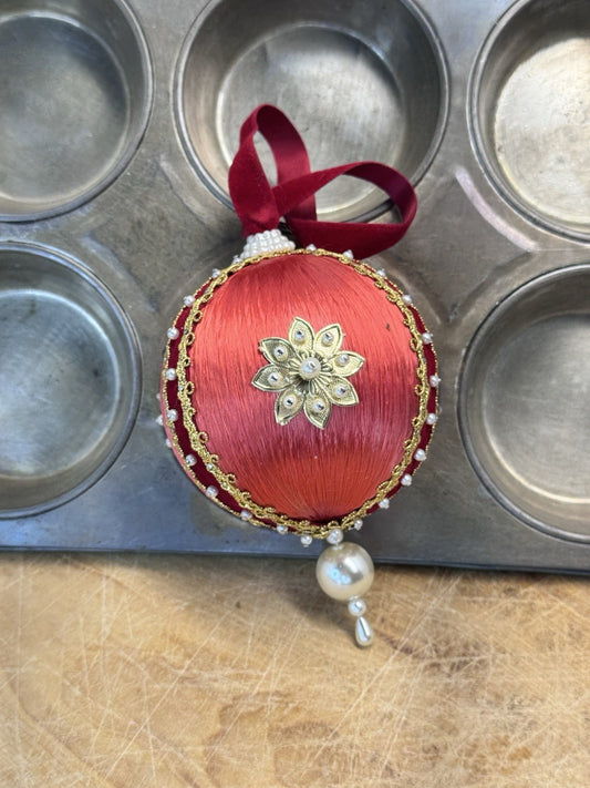 Handmade Push Pin Christmas Ornament Vtg #1568