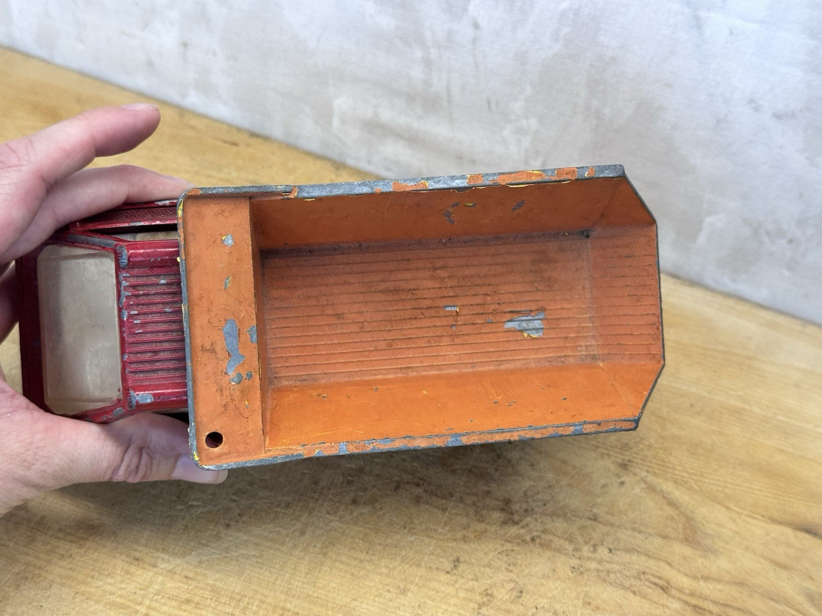 Vintage Hubley Metal Dump Truck Toy #S-1692
