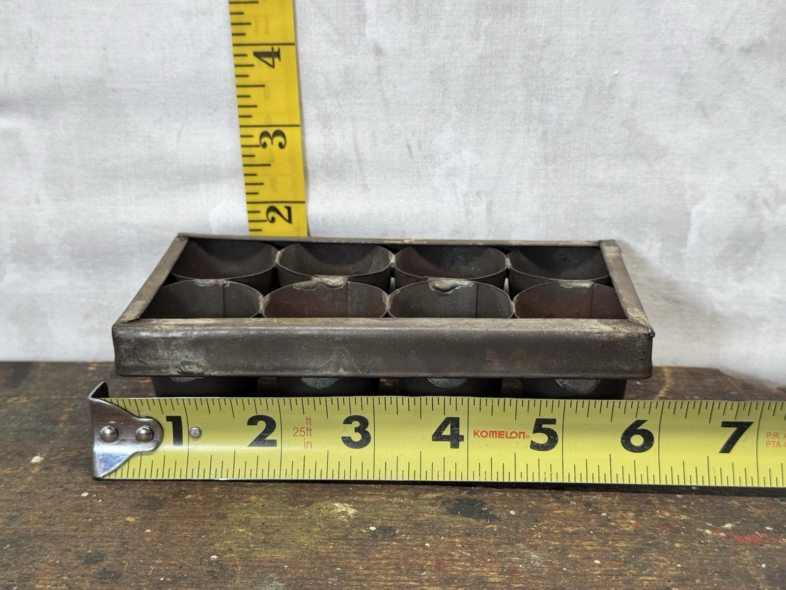 Unknown Antique tin  Mold #S-1764