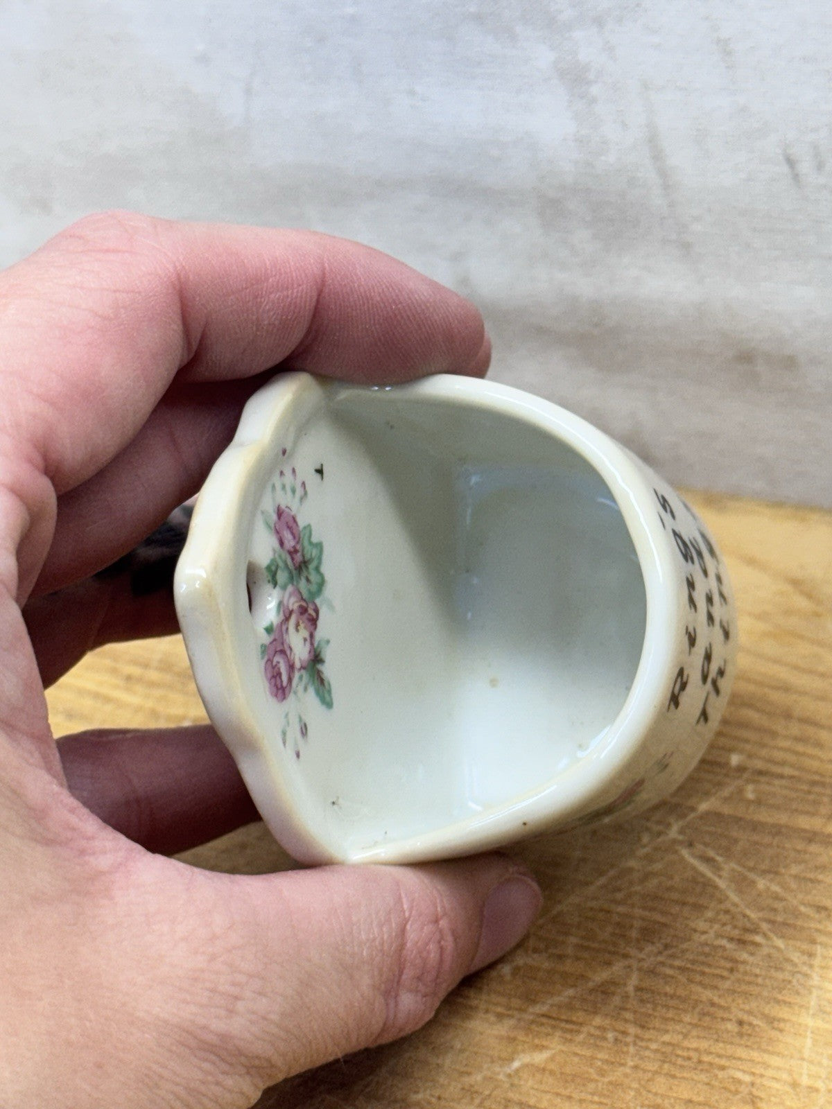 Rings And Things Ceramic Small Wall Holder Antique #1437