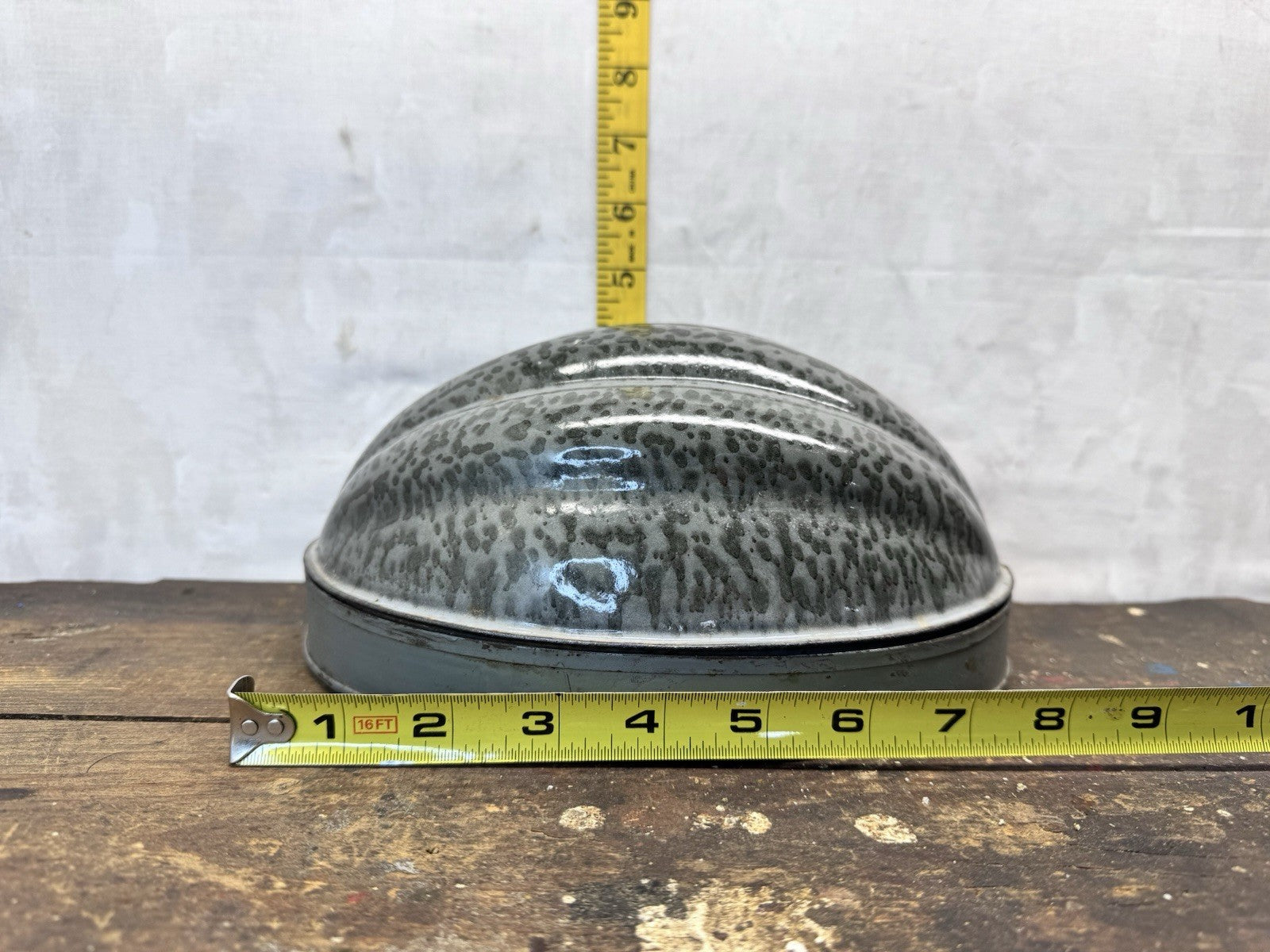 Antique Enamelware Gray Baking Mold #S-1666