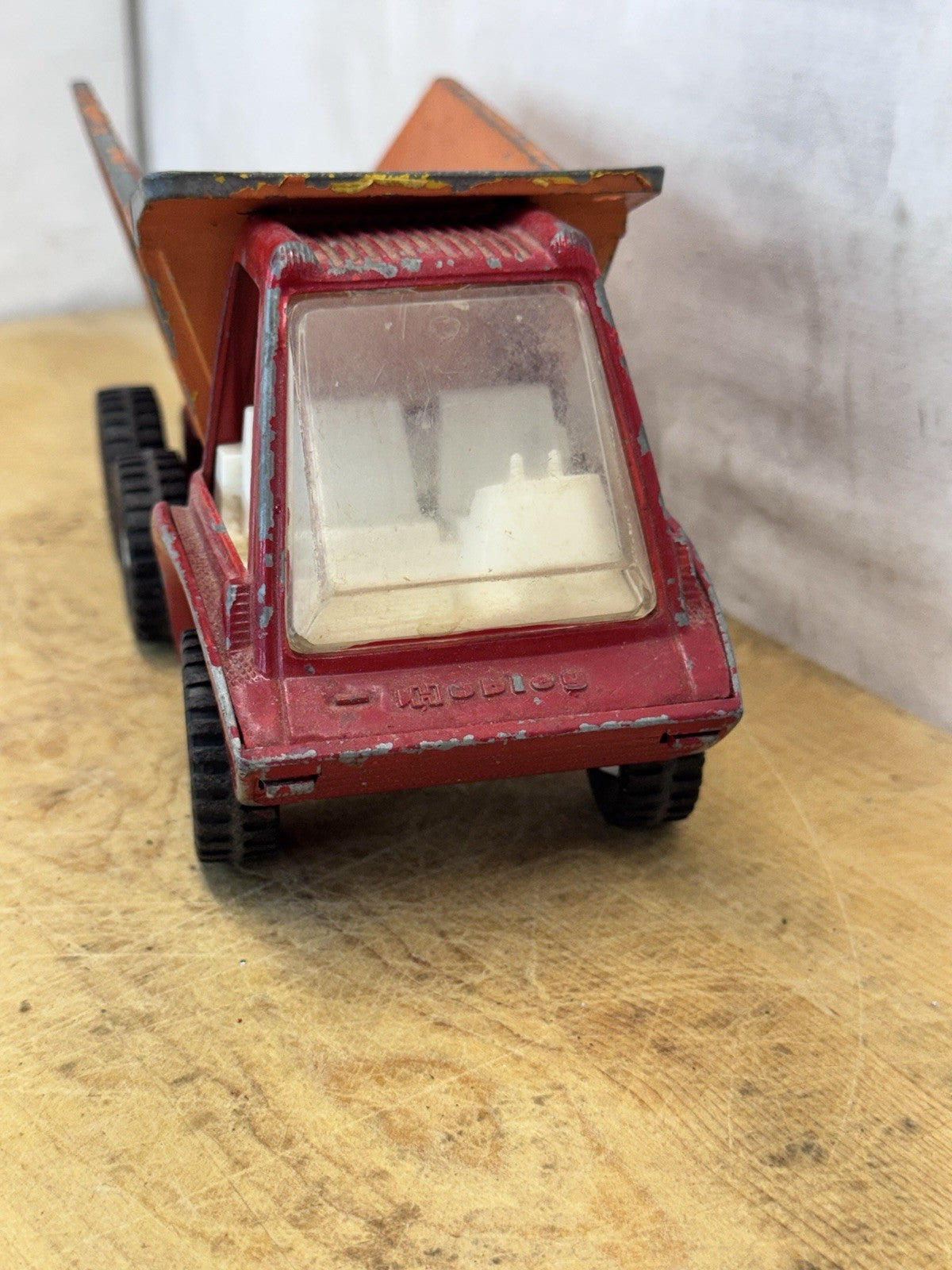 Vintage Hubley Metal Dump Truck Toy #S-1692
