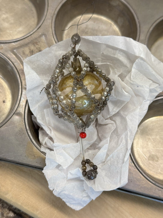 Victorian Glass Bead Ornament #1575