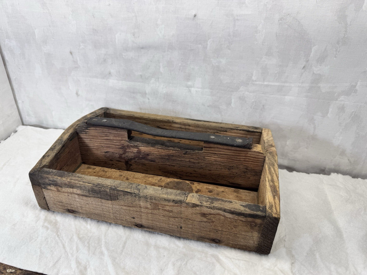 Primitive Tote Caddy Wooden Hand Made #S-1923