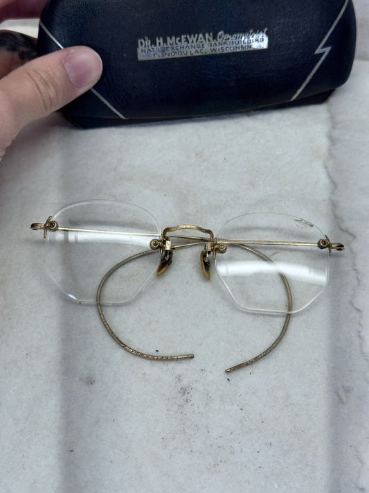 McEWAN Optometrist Fond Du Lac Wisconsin Glasses And Case Vintage