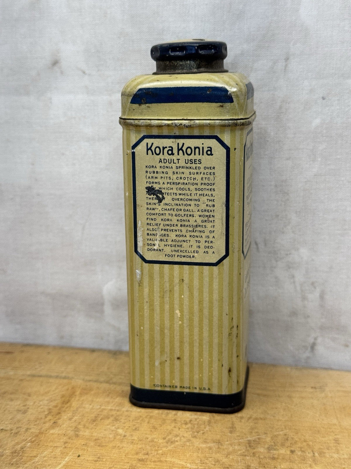 Kora Konia Medicated Powder Empty Tin Vtg #S-1831