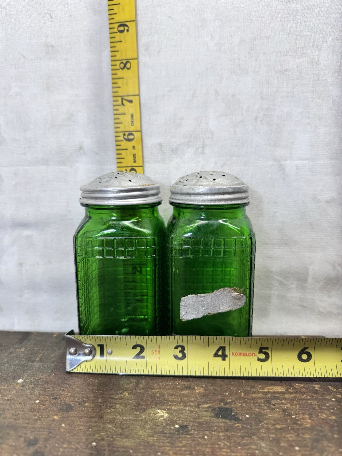 Green Hoosier Salt & Pepper Shakers Vtg #S-1776