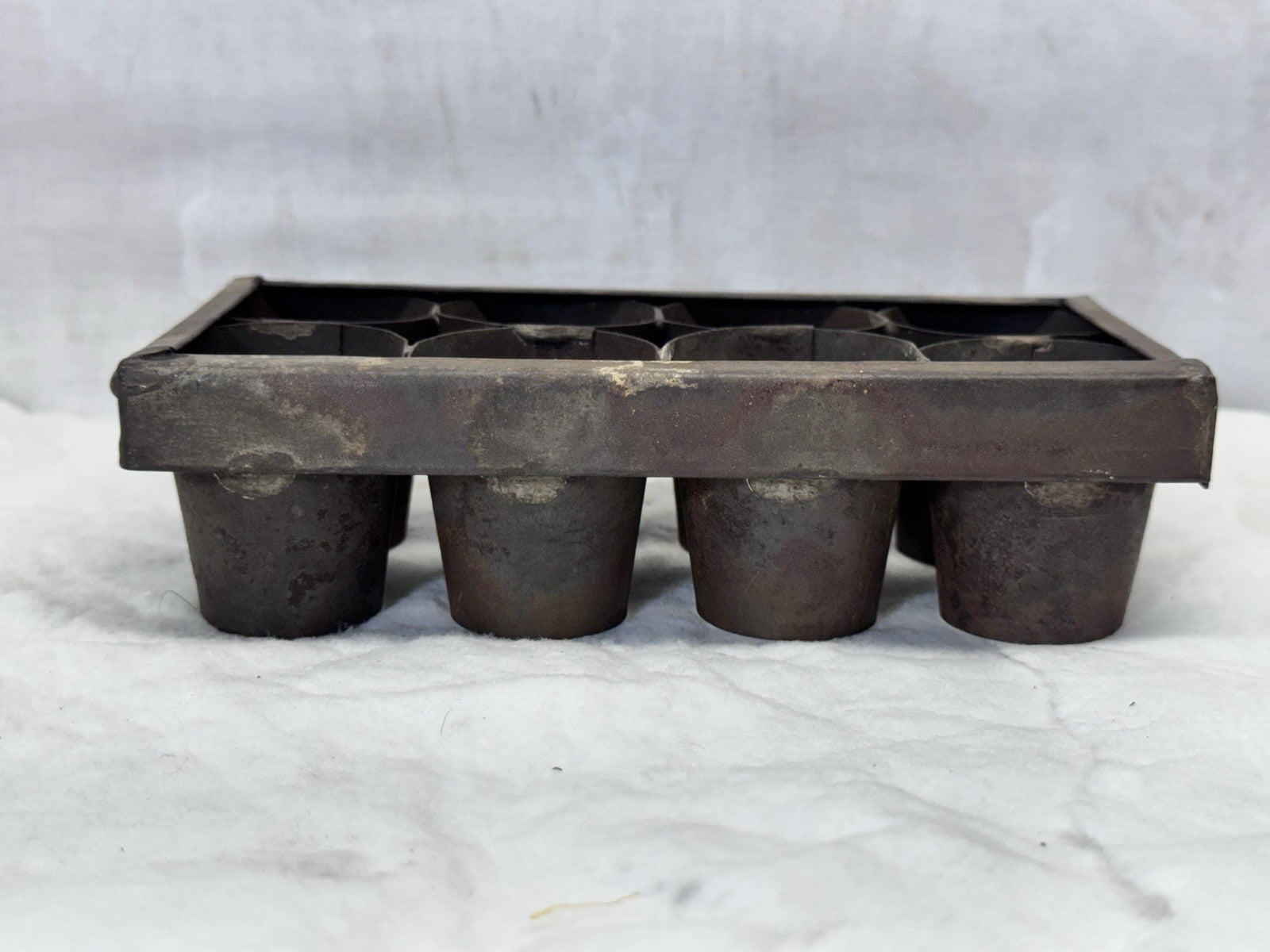 Unknown Antique tin  Mold #S-1764