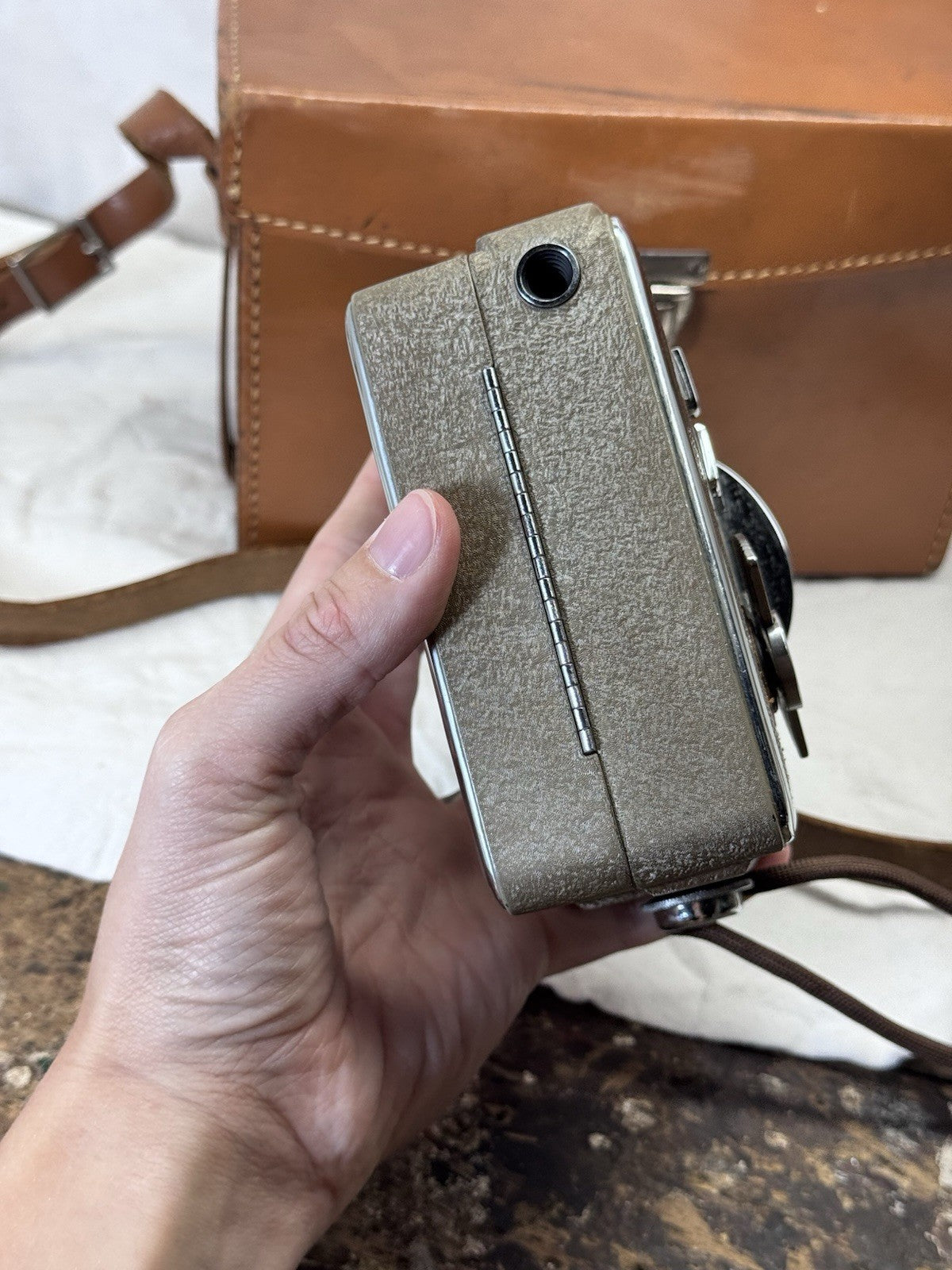 Revere 8 model 44 Movie Camera With Bag Vintage