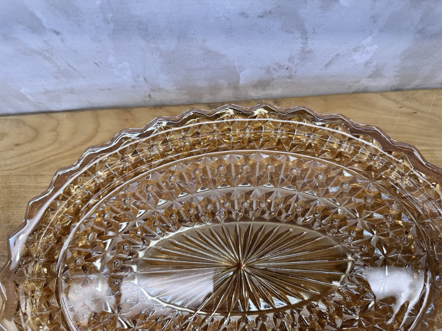 Carnival glass Jeanette #1085