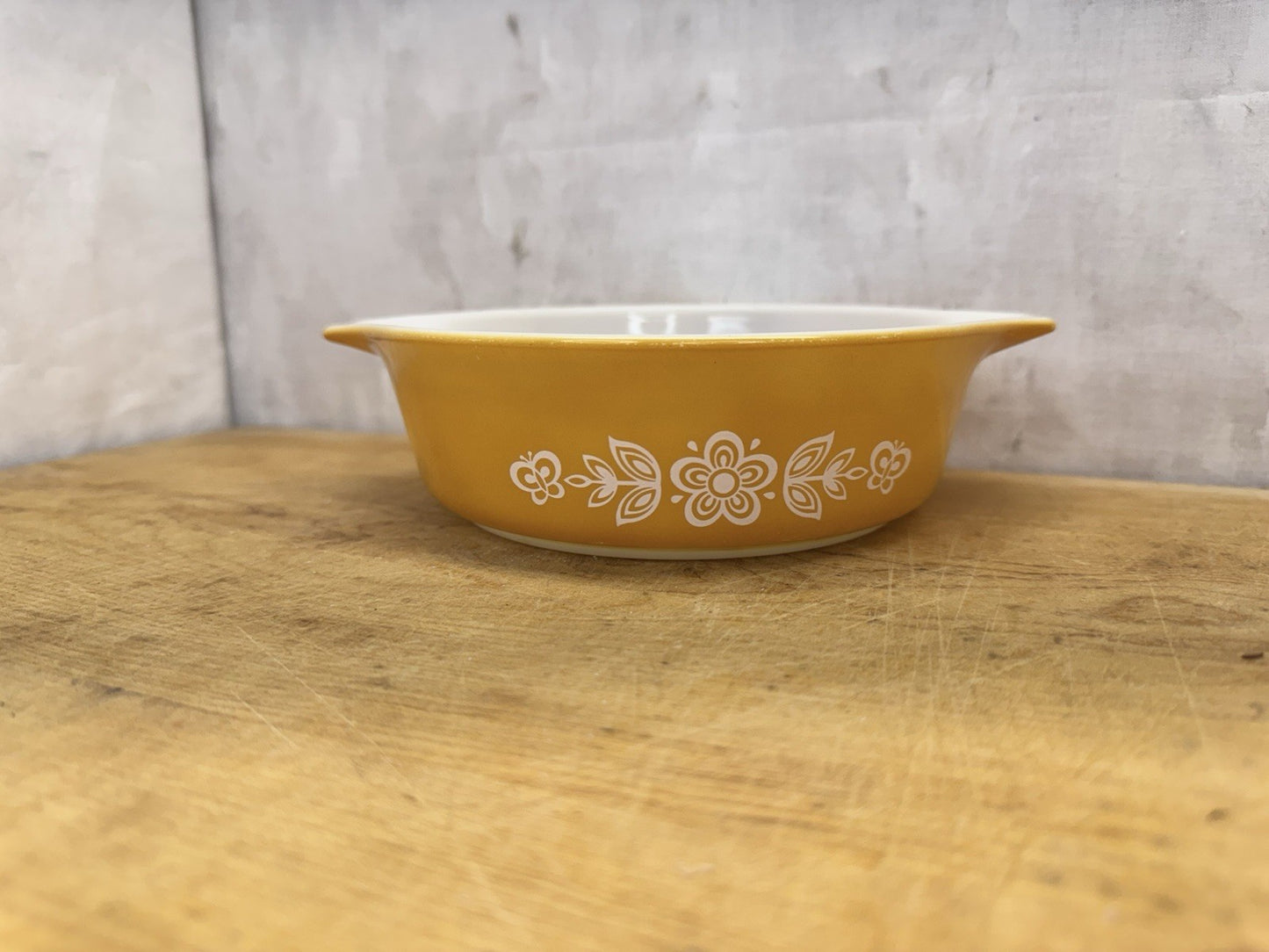 Butterfly No.471 Casserole Pyrex #1028