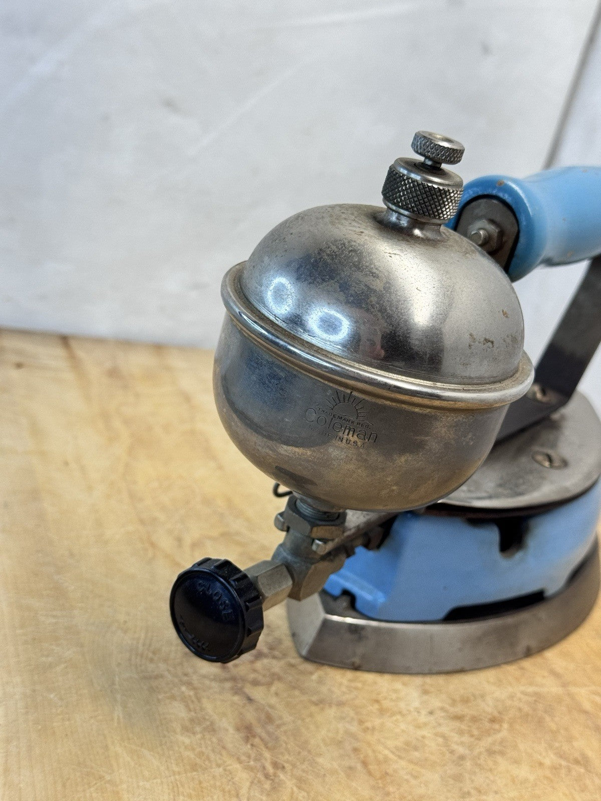 Coleman Vtg Gas Fueled Blue Iron  #S-1582
