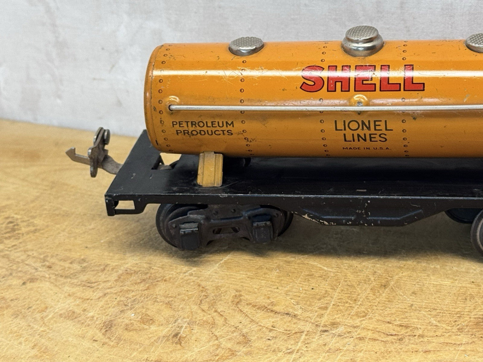 Vtg Lionel Lines Shell 1680 Orange Tank Train Car #S-1598