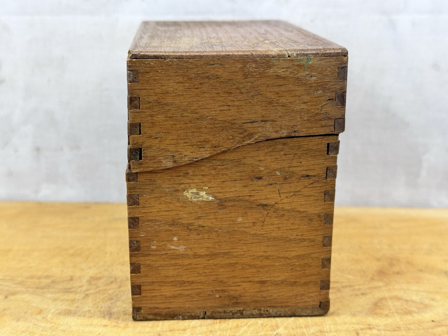 Wooden Dovetail Recipe Box Vintage #1058