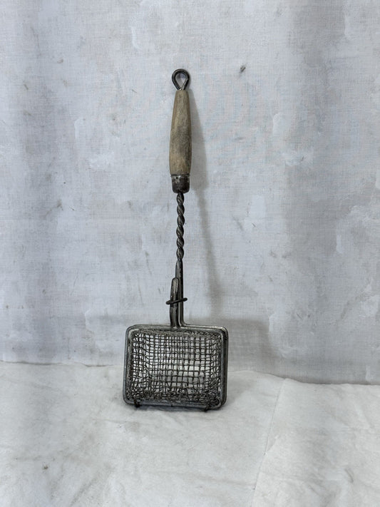 Wire Metal Vintage Soap Saver Wooden Handle