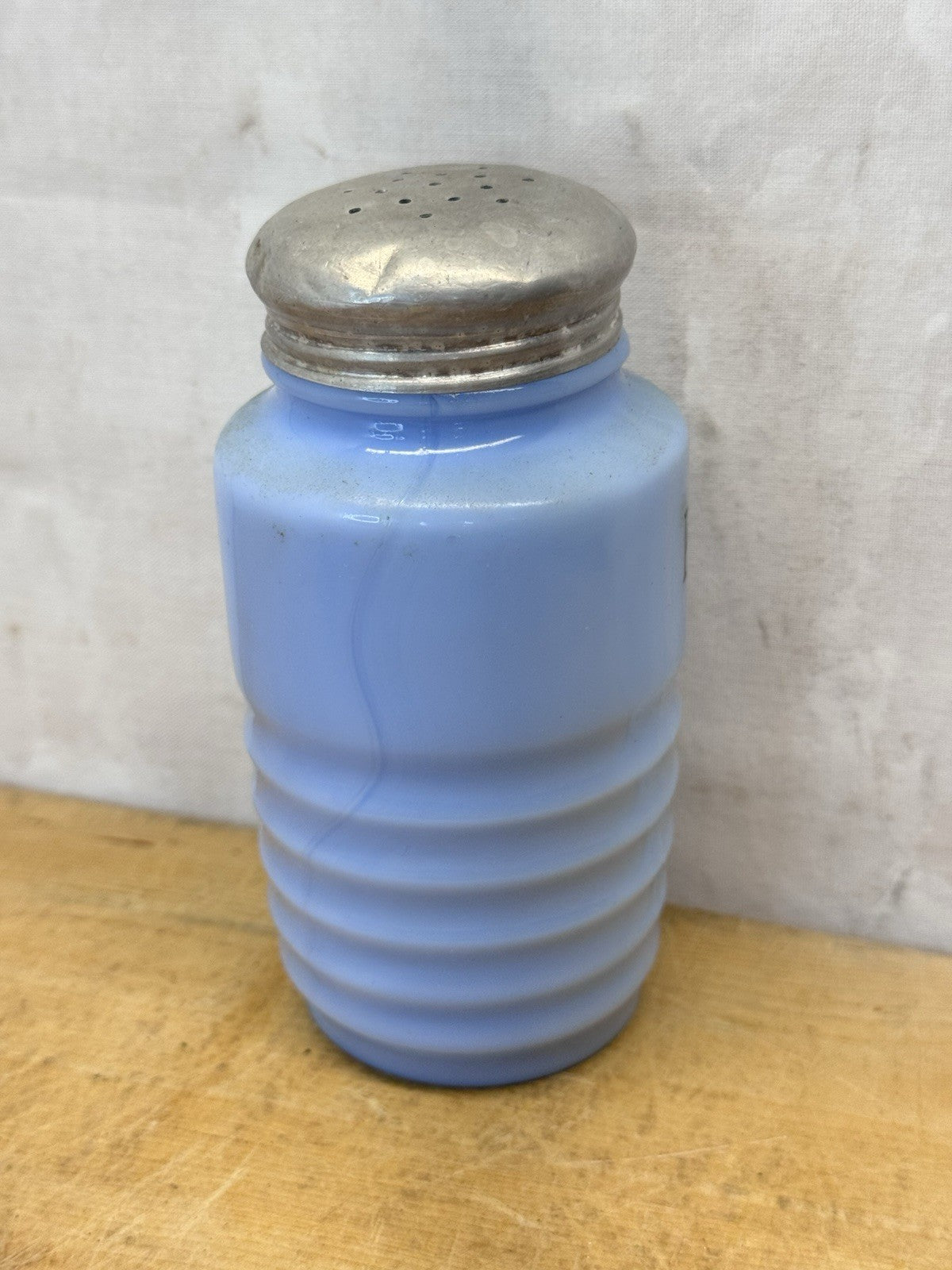 Vintage 1930s Jeannette Delphite Pepper Shaker #S-1669