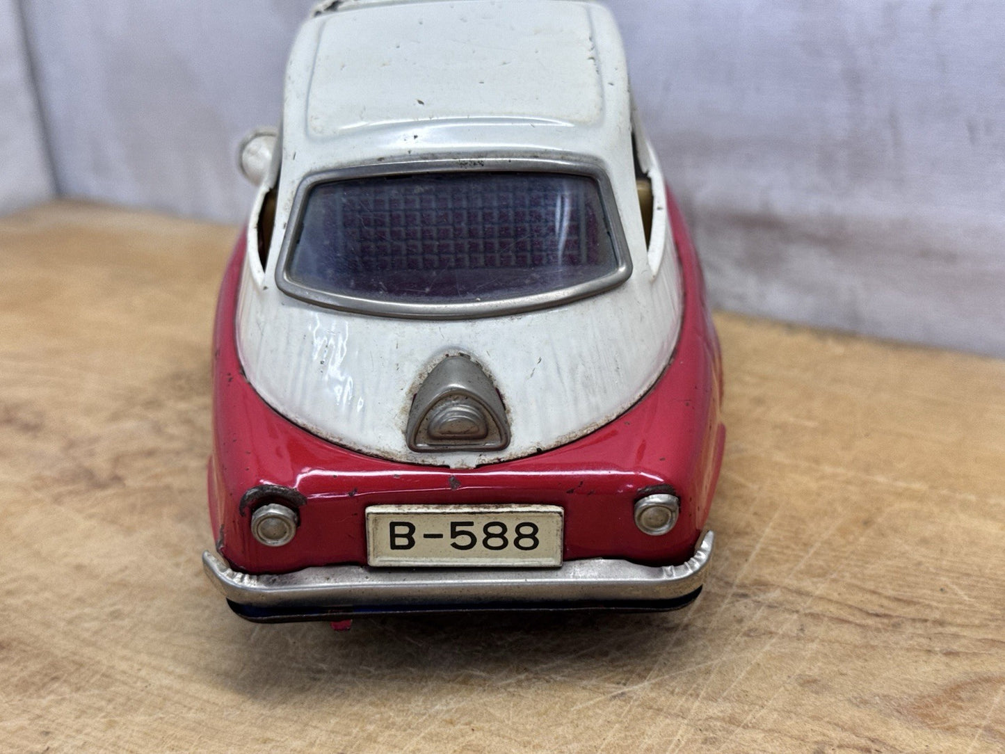 Vintage Bandai BMW Isetta Tin Friction Car Red & White Missing Mirror #1130