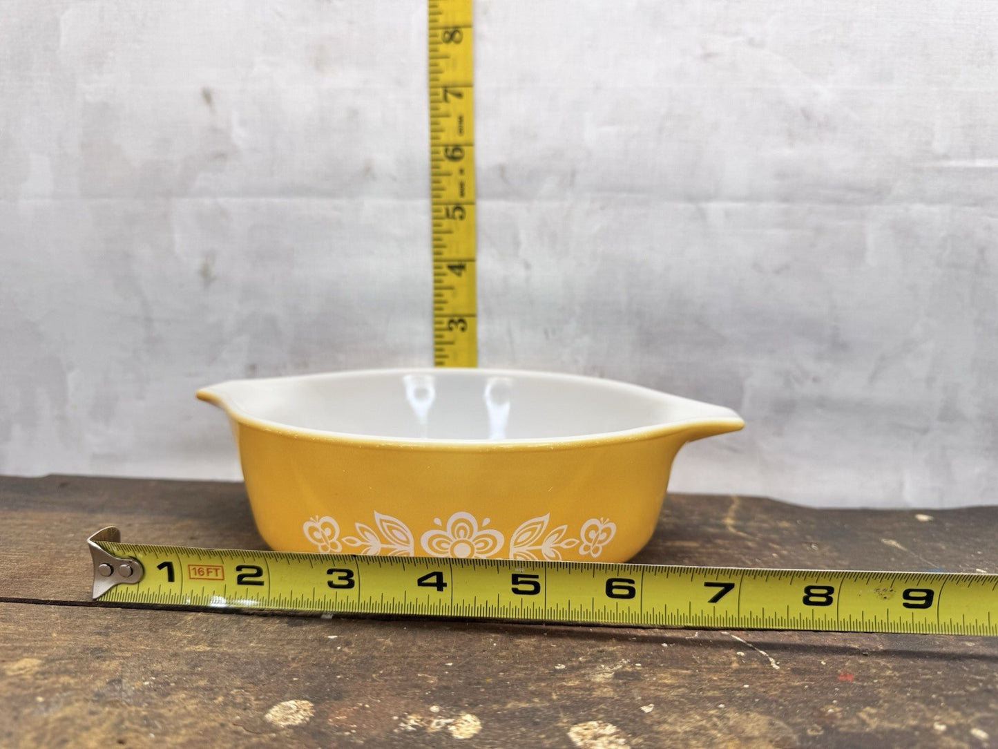 Butterfly No.471 Casserole Pyrex #1028