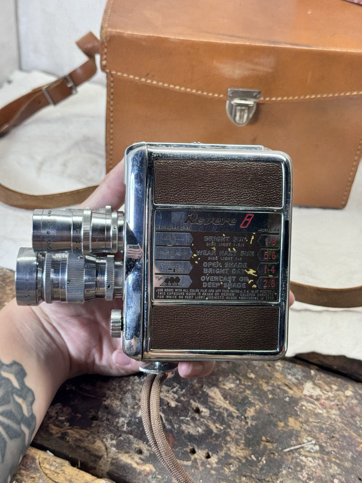 Revere 8 model 44 Movie Camera With Bag Vintage