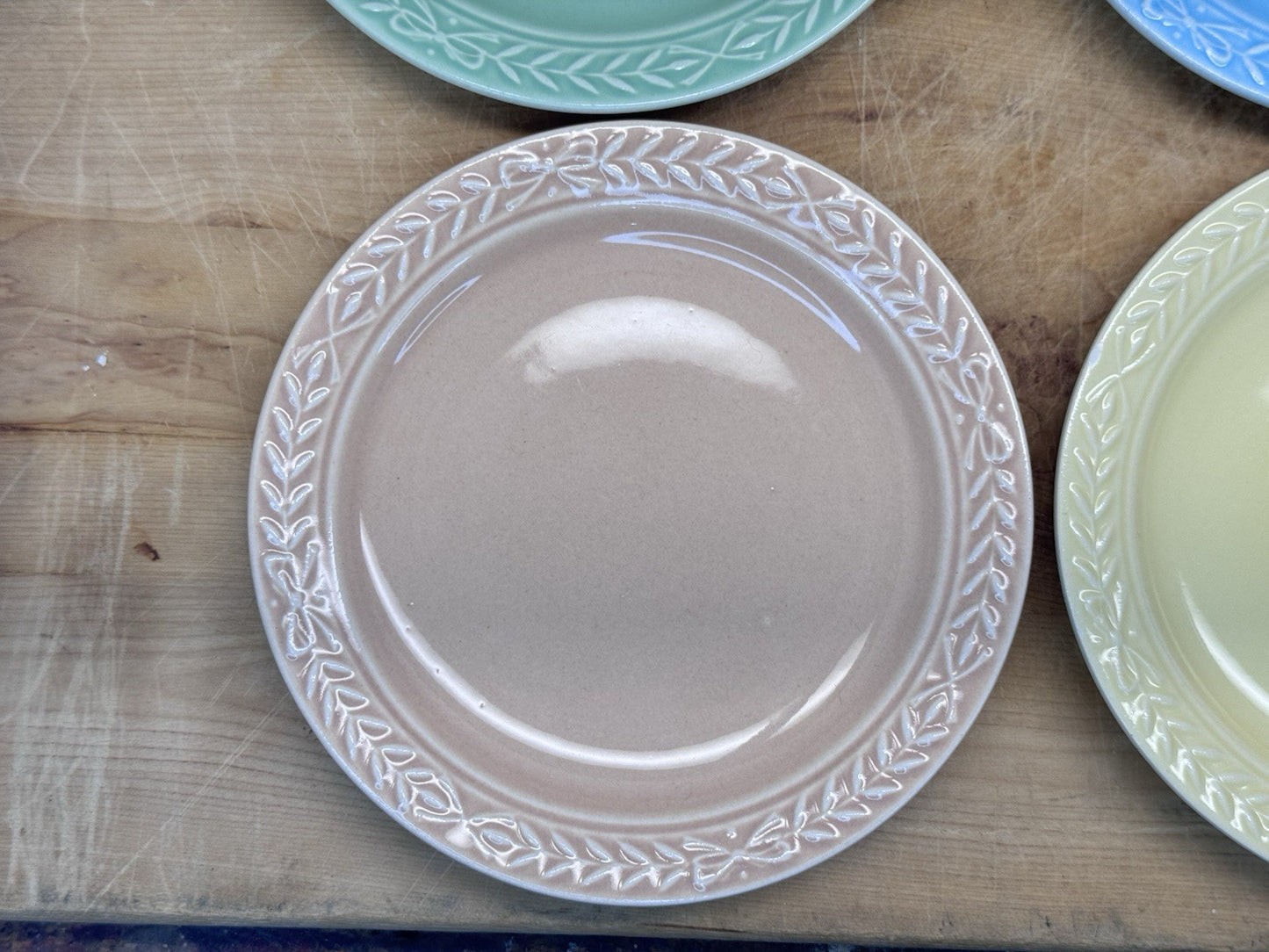 Laurella Set Of Four Plates Vtg #1297
