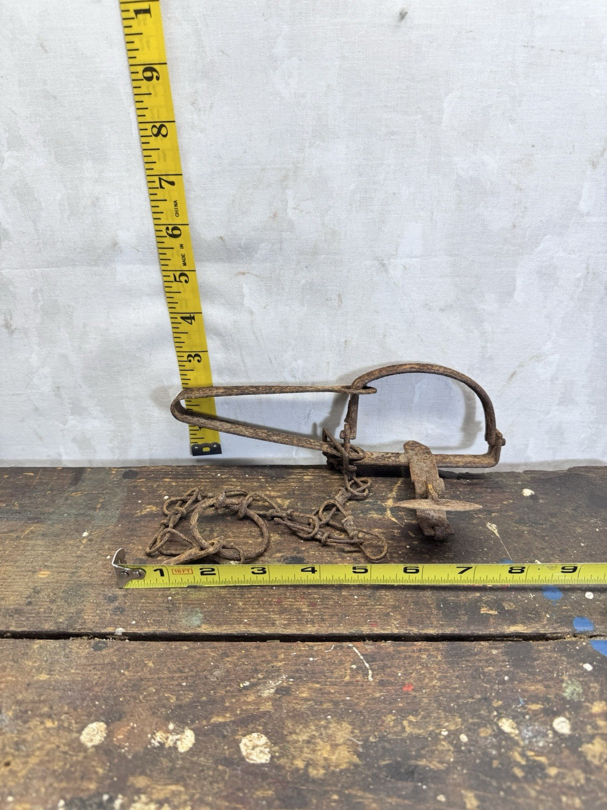 Rusty Vintage Hunting Trap