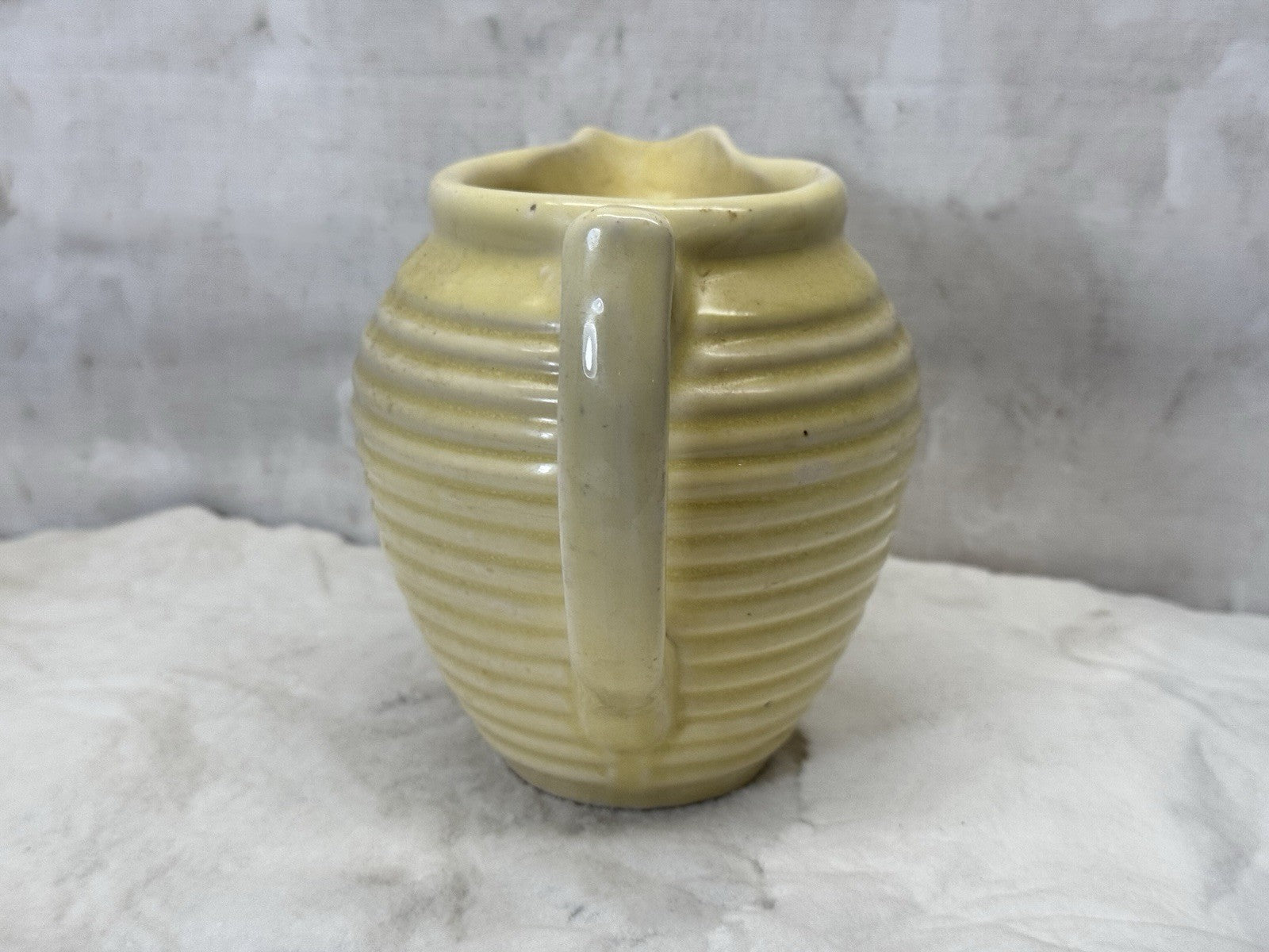 Vtg Hull Pottery Pitcher Jug Yellow Beehive Ringed Ring Ware USA #S-1762