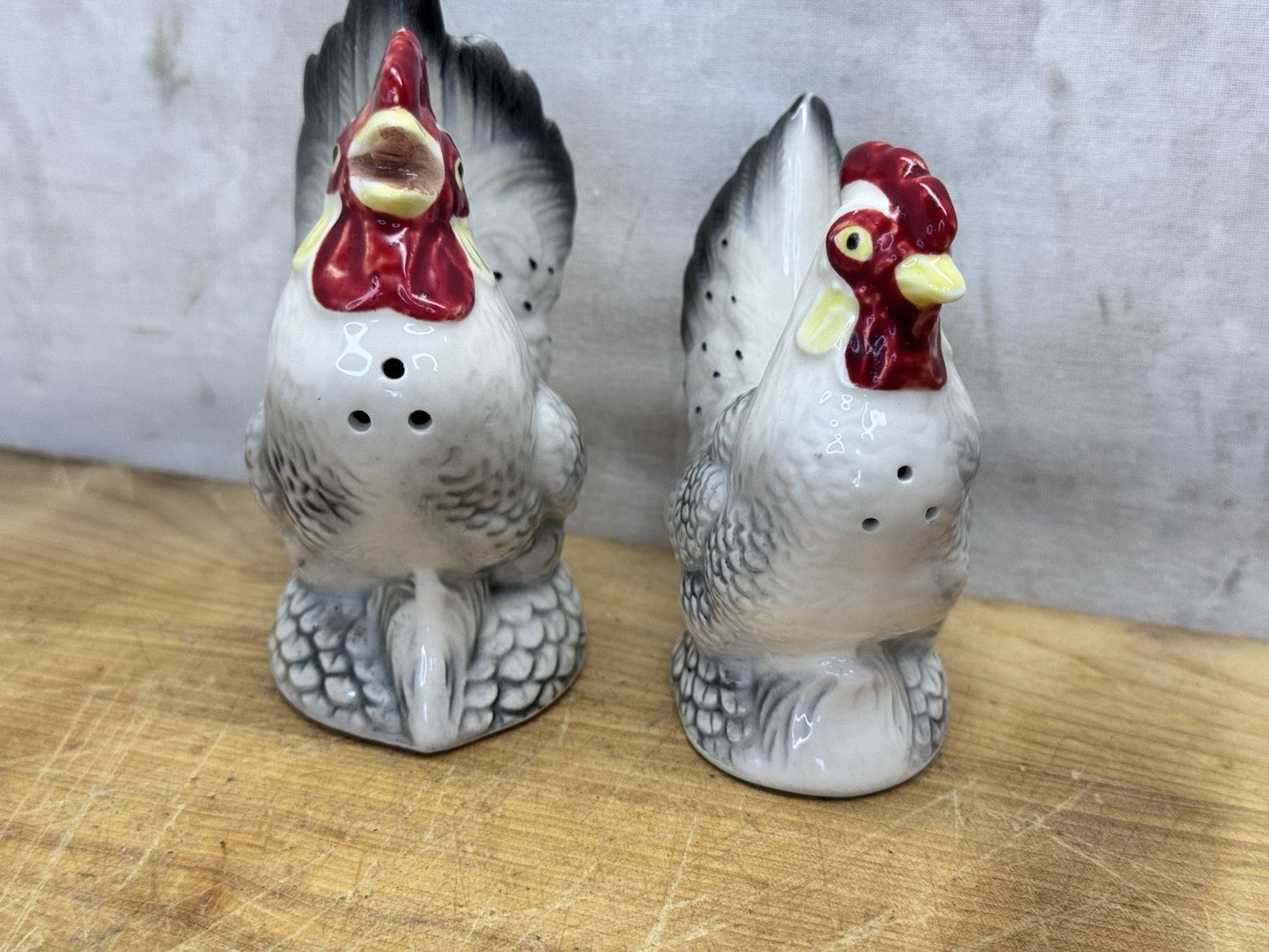 Rooster Hen Salt & Pepper Shakers Japan Vtg #1403