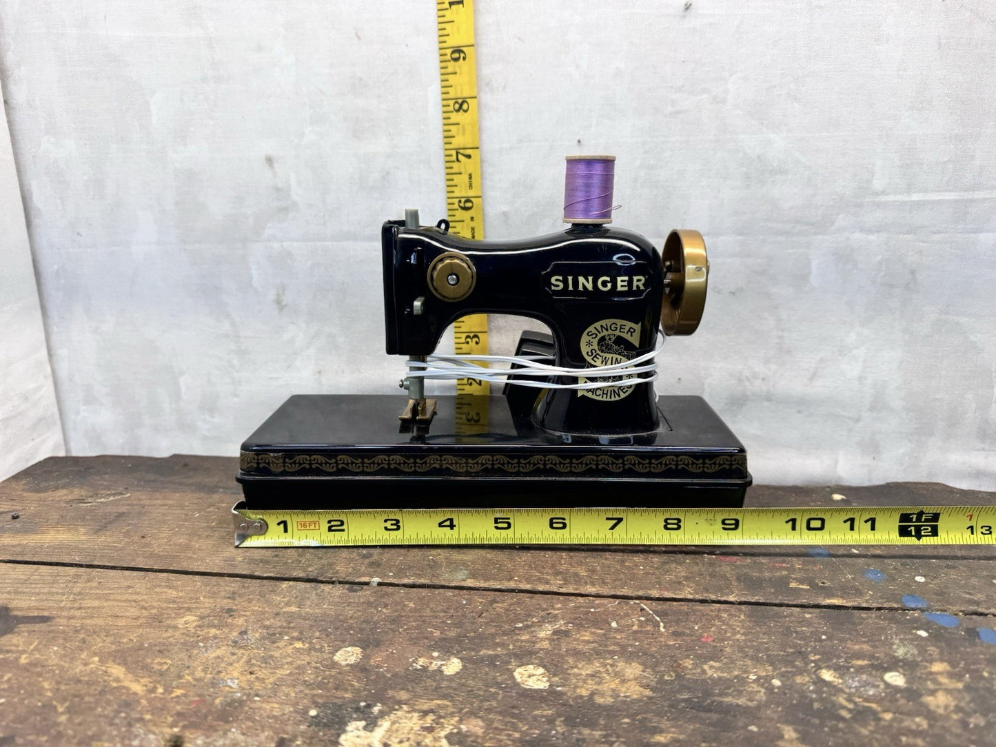Vintage Toy Singer Sewing Machine Black #1433