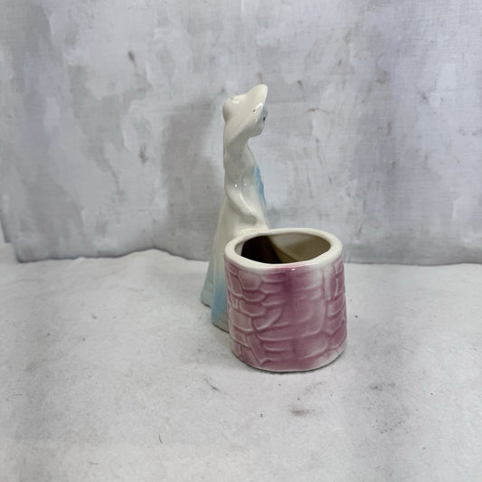 Shawnee Pottery Southern Belle Wishing Well Planter