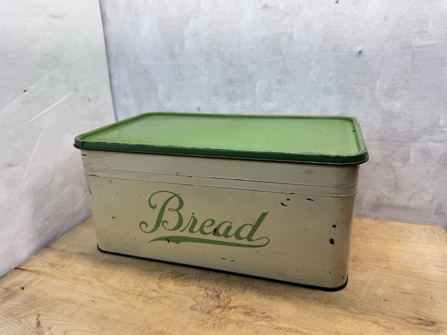 Antique Tin Bread Box Green & Cream #1480