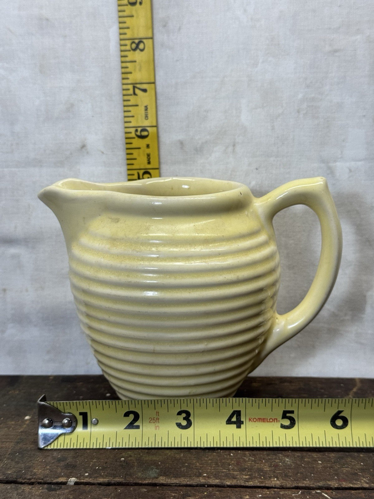 Vtg Hull Pottery Pitcher Jug Yellow Beehive Ringed Ring Ware USA #S-1762
