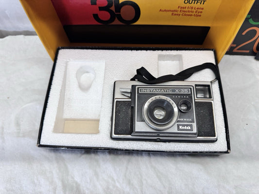 Kodak Instamatic X-35 Color Outfit With Box